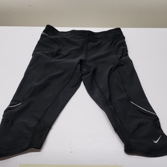 Nike Fit Dry Capri Training Leggings in size XS - Picture 1 of 8